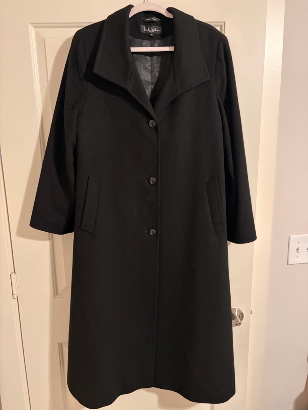 Nicole Miller New York 100% Cashmere Long Black Coat Made in Poland Women’s 10